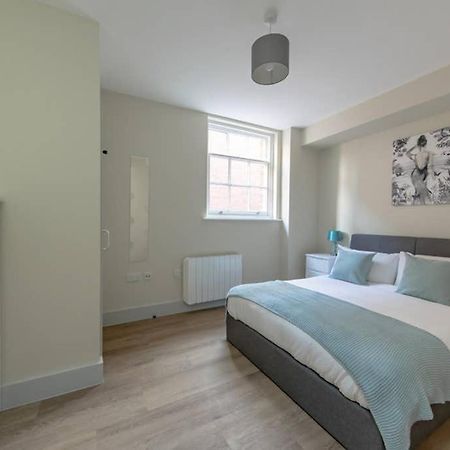 Apartment 4, Isabella House, Aparthotel, By Rentmyhouse Hereford Exterior photo